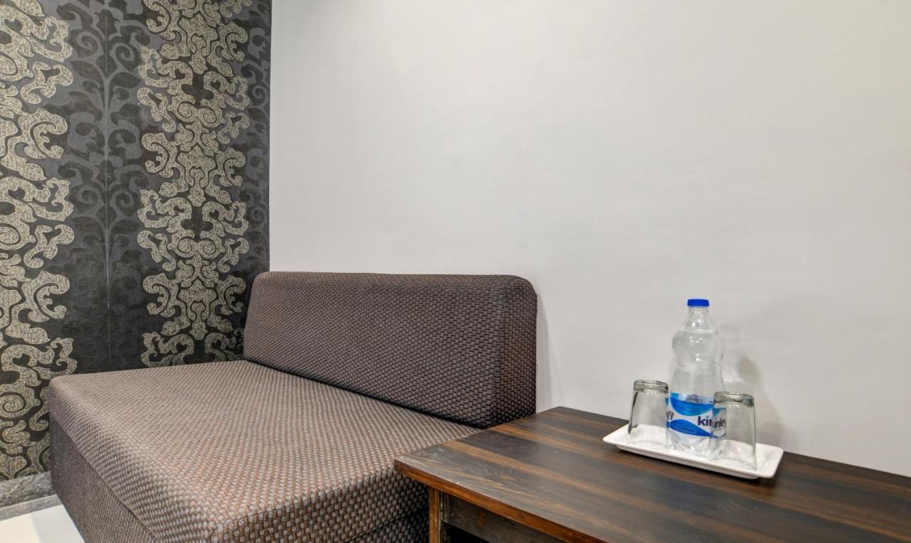 Treebo Grand Euro Pipliyahana Square Индор Екстериор снимка